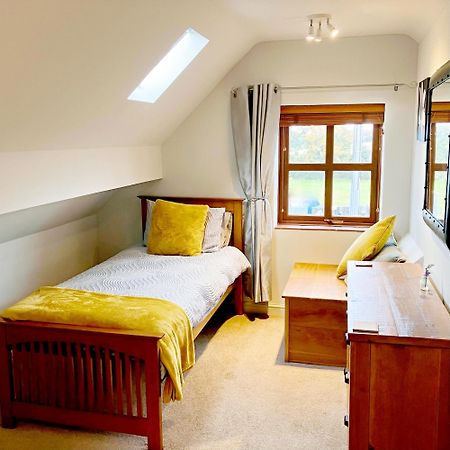 The Pigsty - 3 Bedroom Barn Conversion コヴェントリー エクステリア 写真